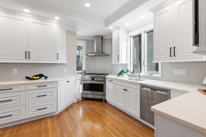 87 Forest St
