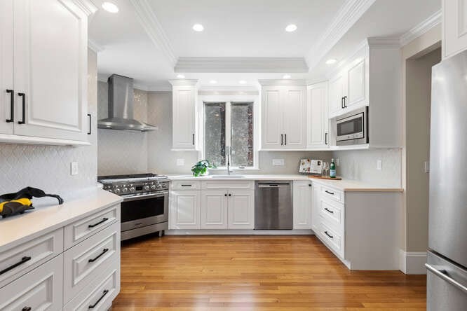 87 Forest St