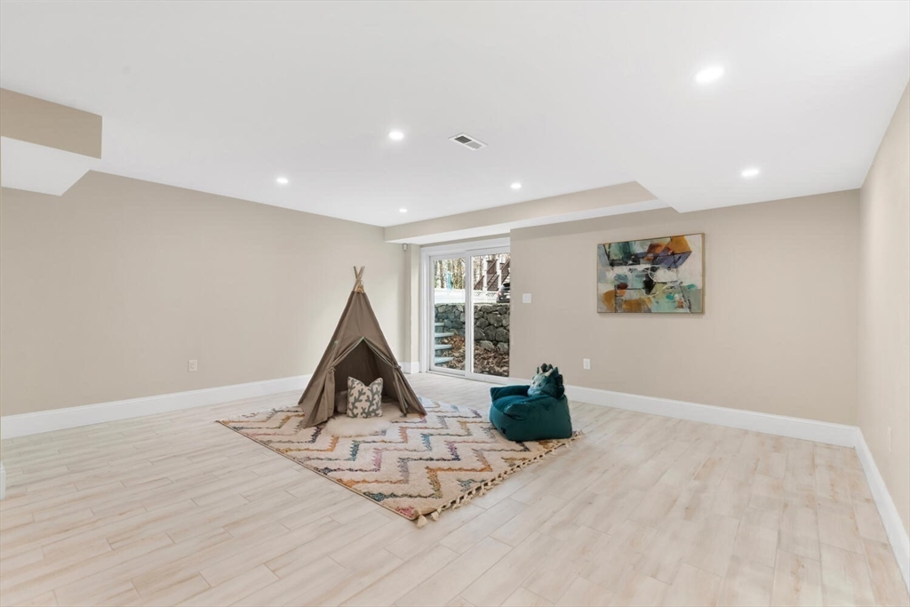 20 Bellevue Ave