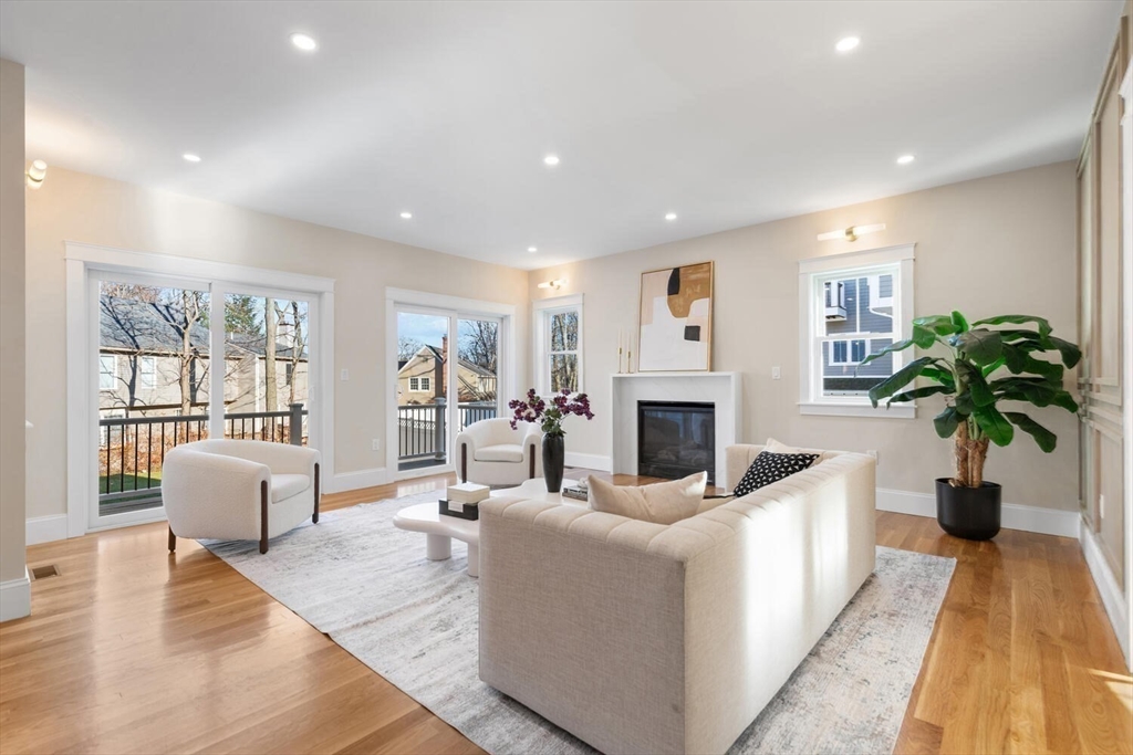 20 Bellevue Ave