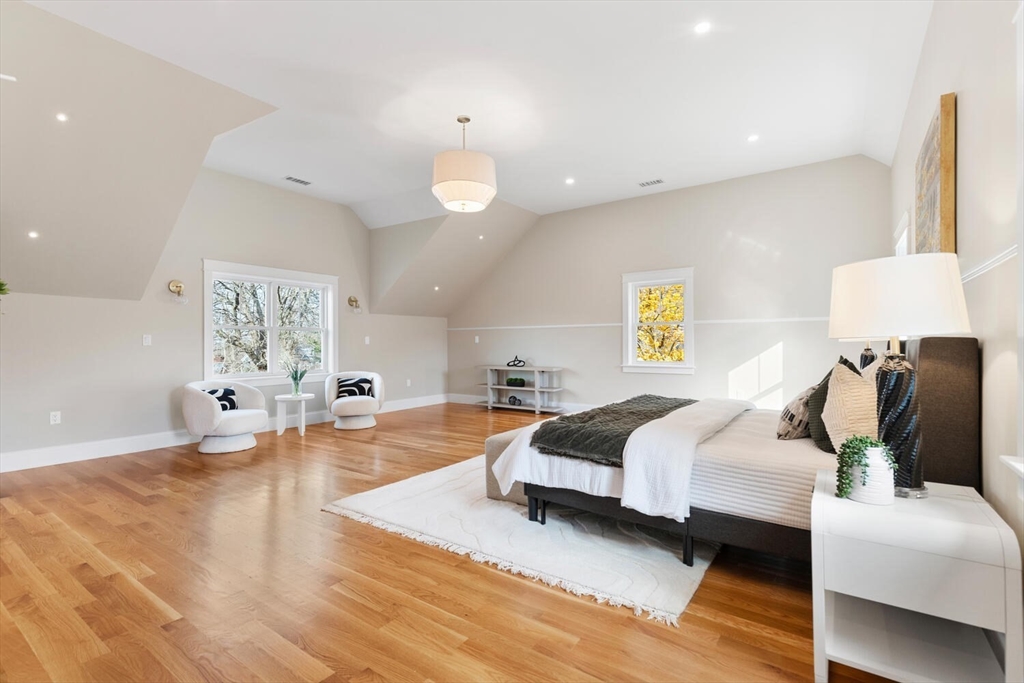 20 Bellevue Ave