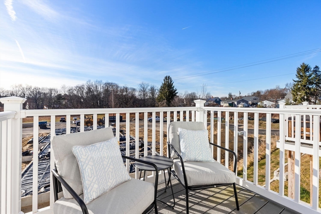 48 Northfield Dr # 48