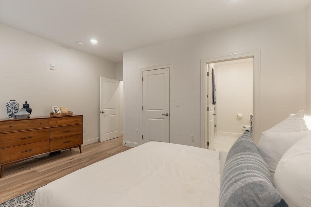 165 Cambridge Rd # 10