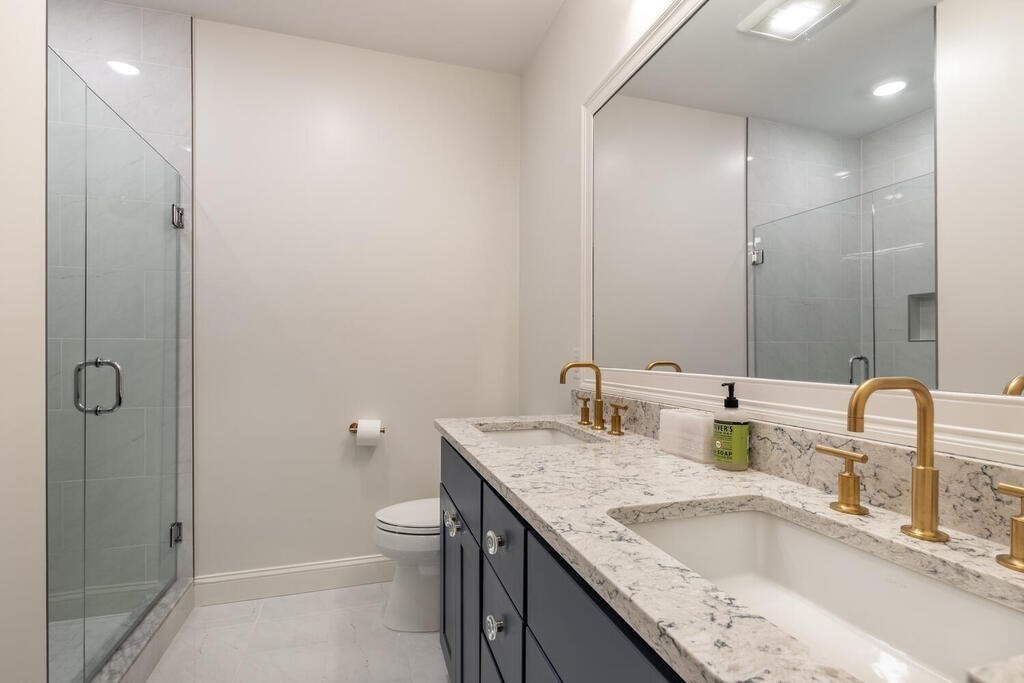 165 Cambridge Rd # 10