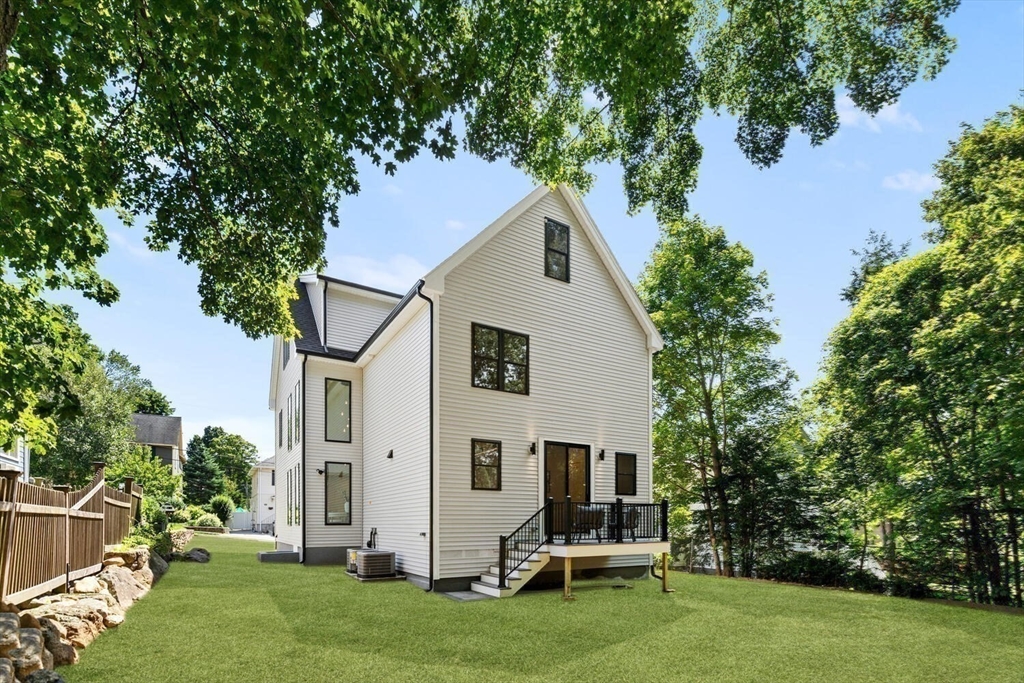 20 Grayson Rd