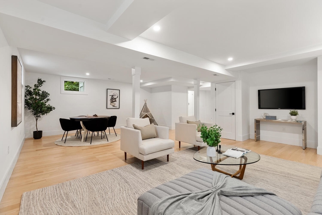 14 Grant Rd