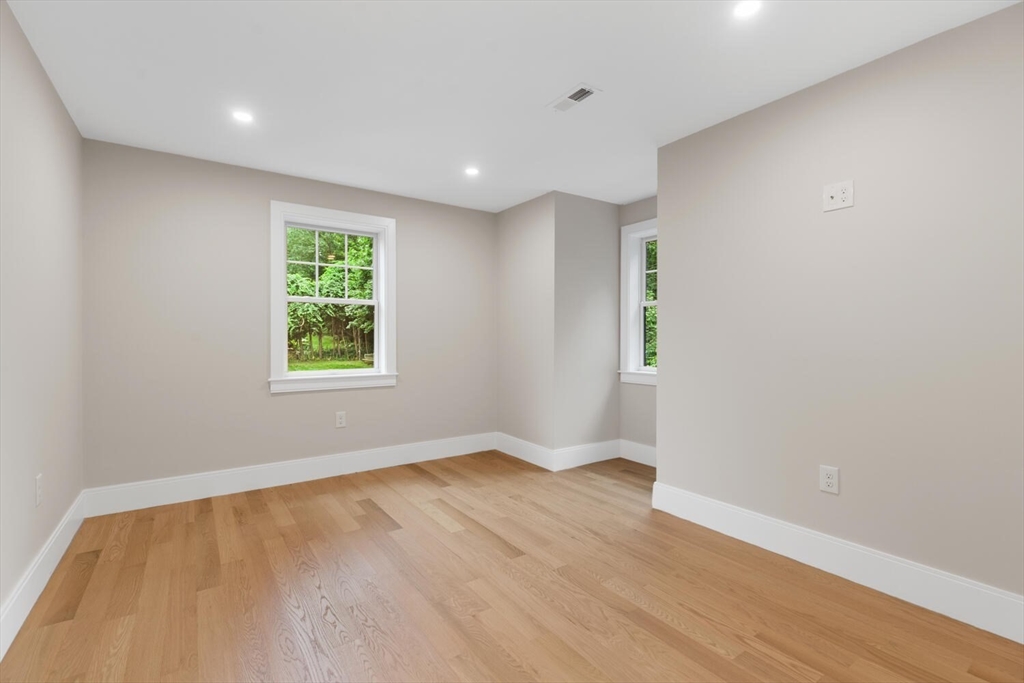 14 Grant Rd