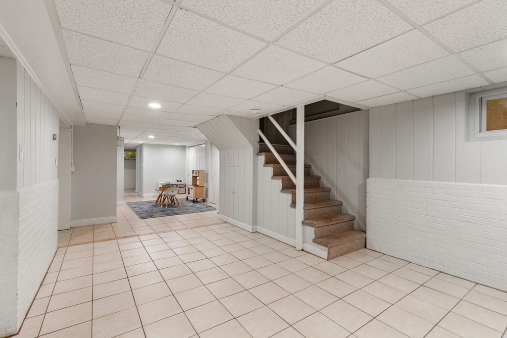 4 Sargent Rd