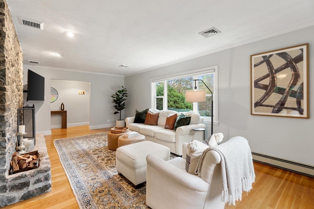 4 Sargent Rd