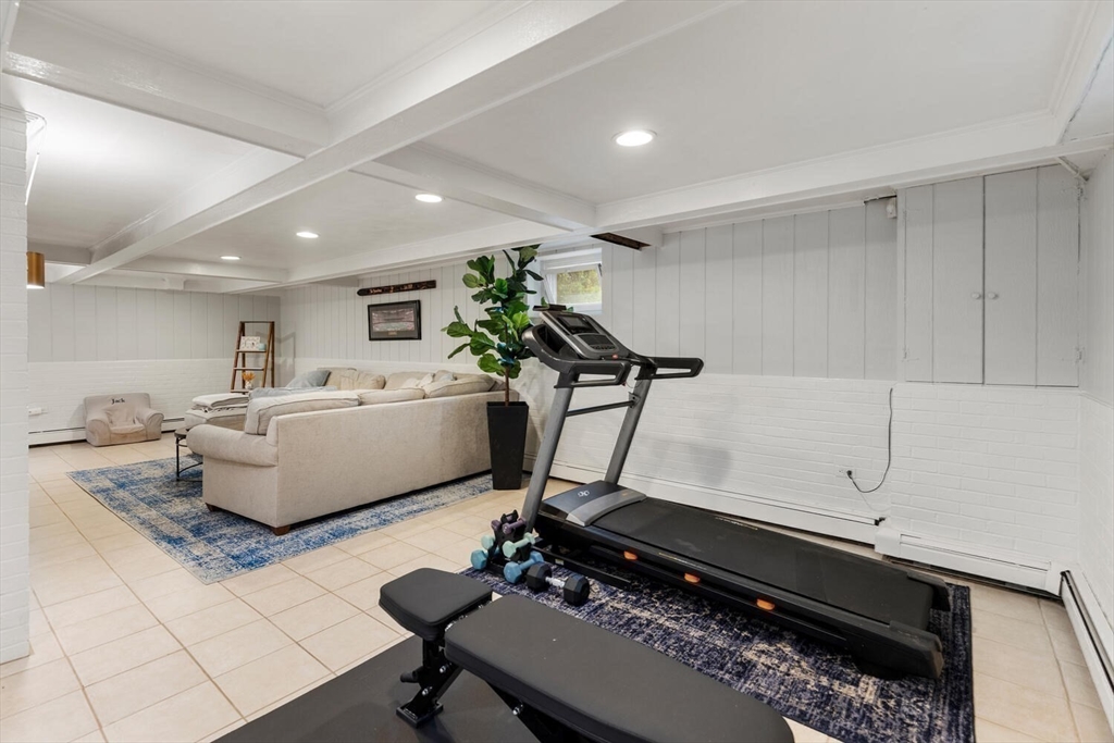 4 Sargent Rd