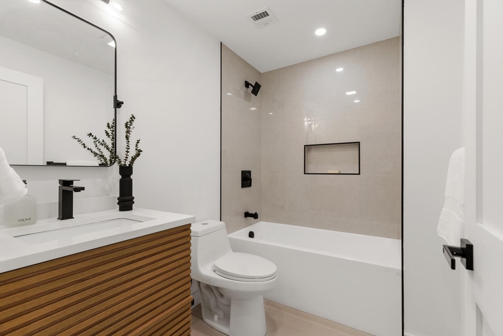 4 Wyman Court # 4