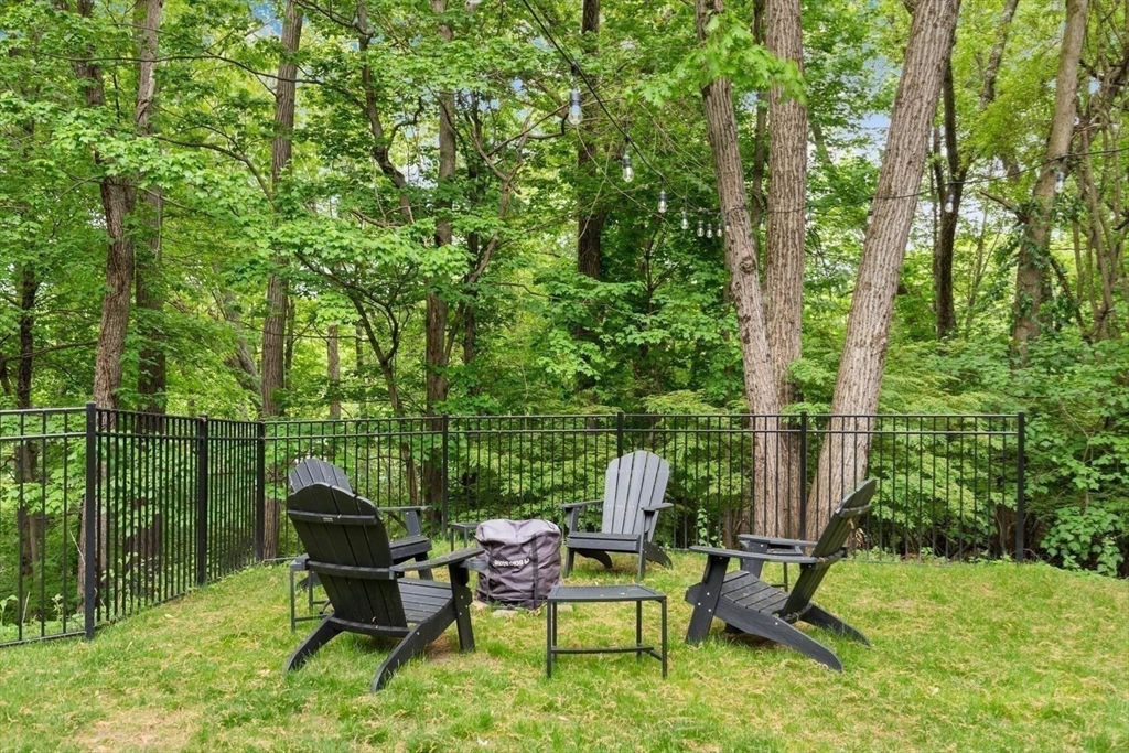 105 Thornberry Rd