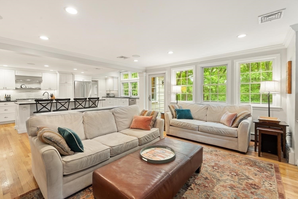 105 Thornberry Rd