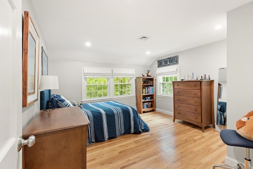 105 Thornberry Rd