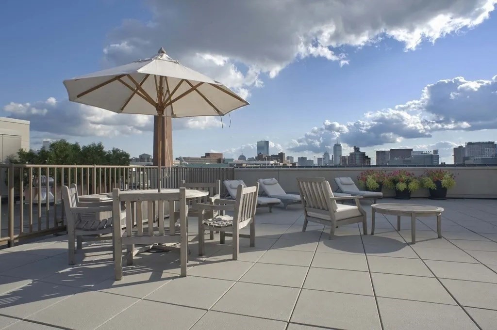 17 Otis St # 503