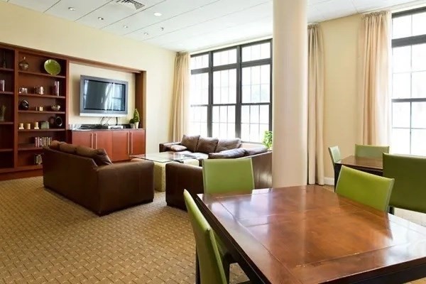 17 Otis St # 503