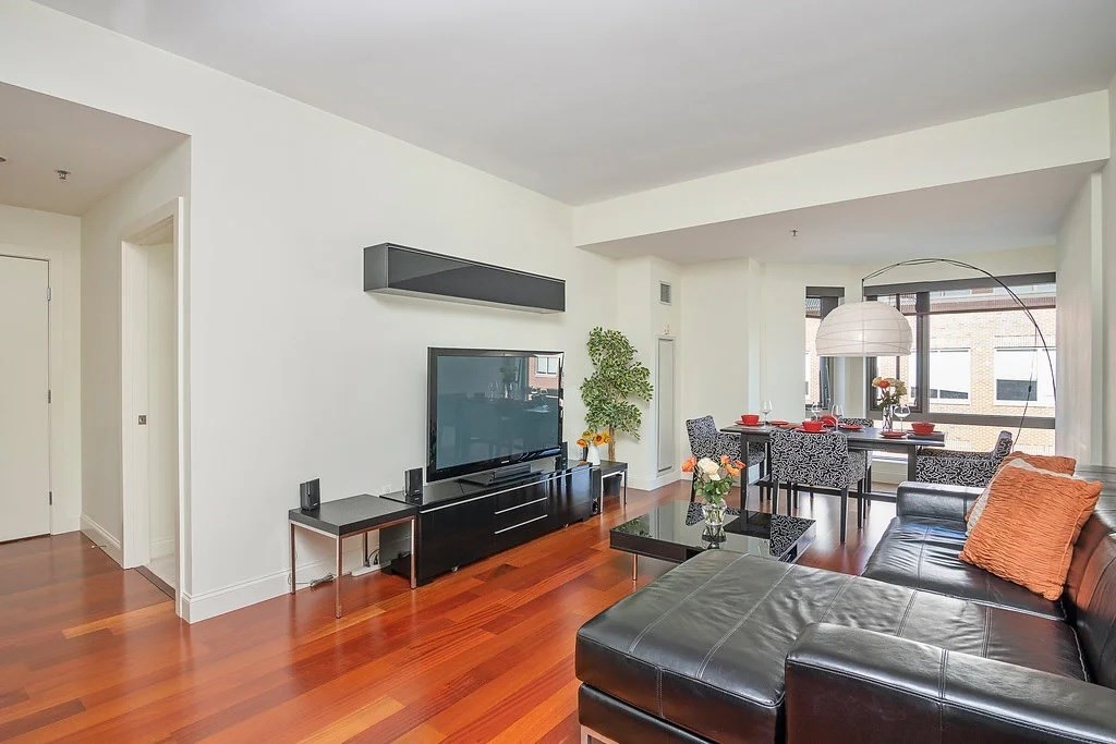 17 Otis St # 503