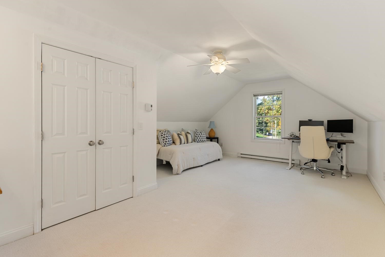13 Hilton Dr