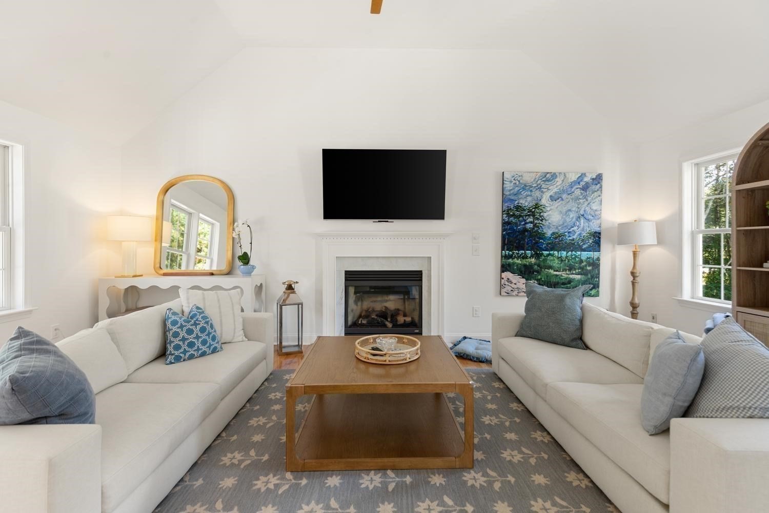 13 Hilton Dr