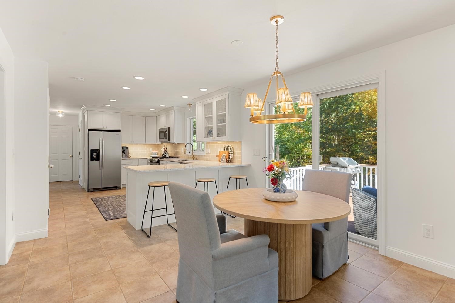 13 Hilton Dr