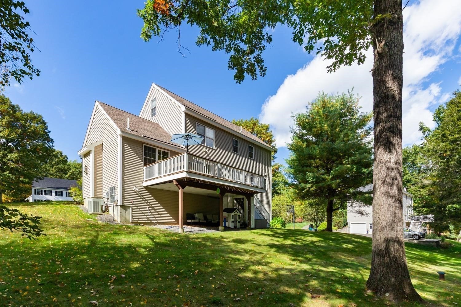 13 Hilton Dr