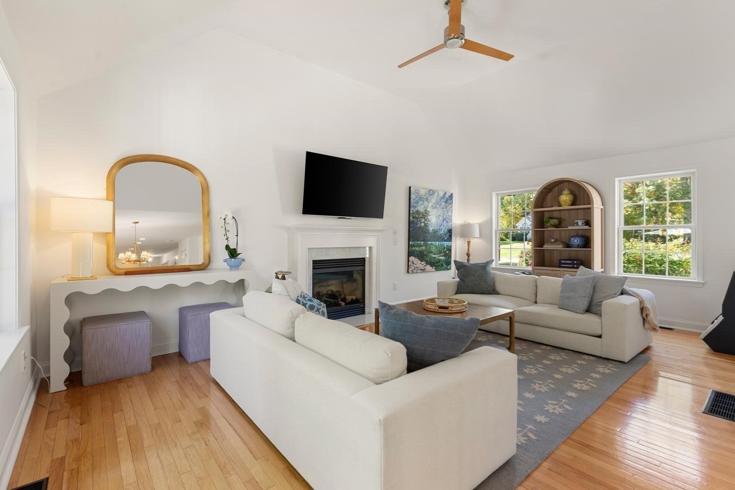 13 Hilton Dr