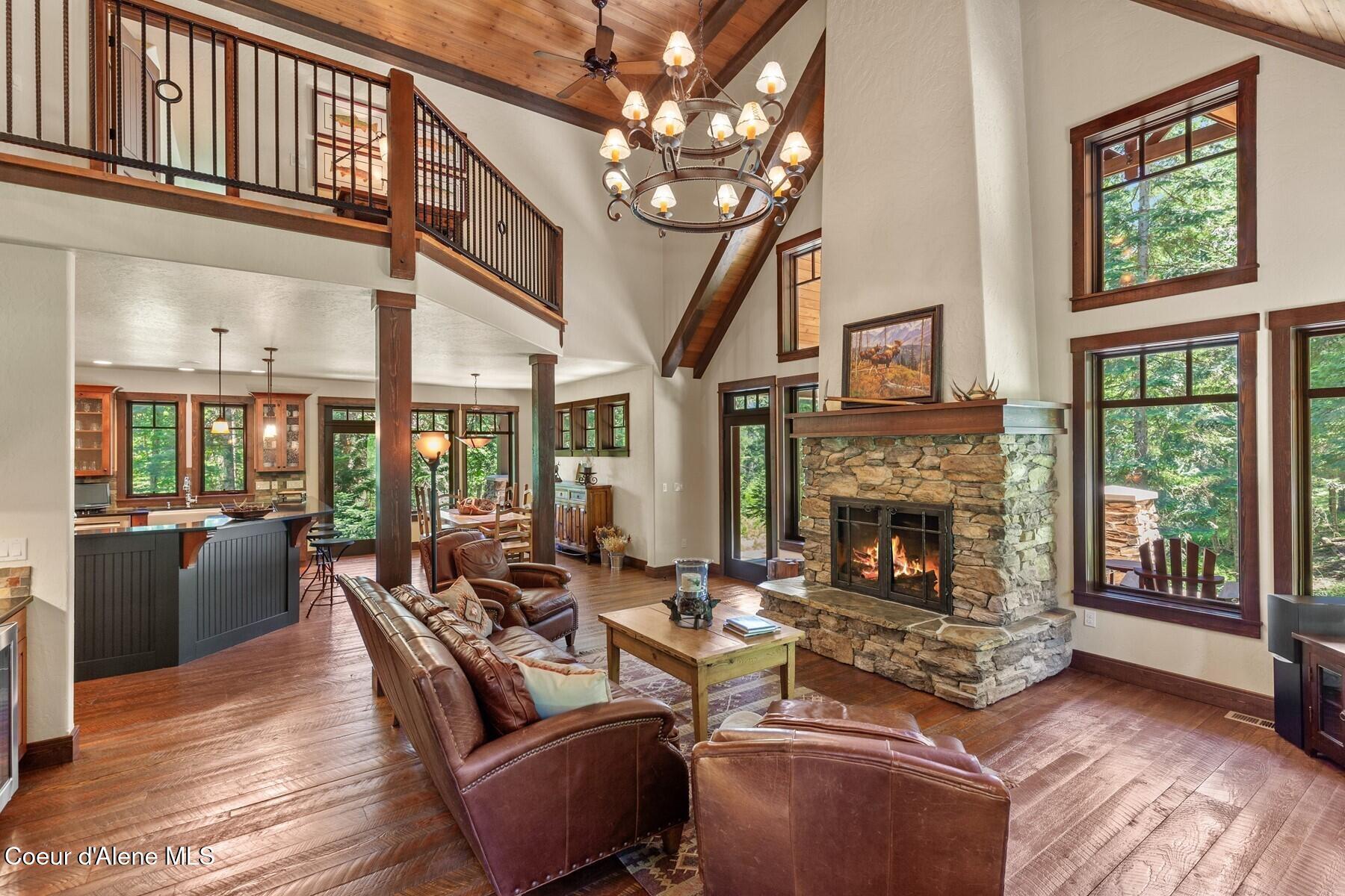 4456 E Eagles Mere Rd