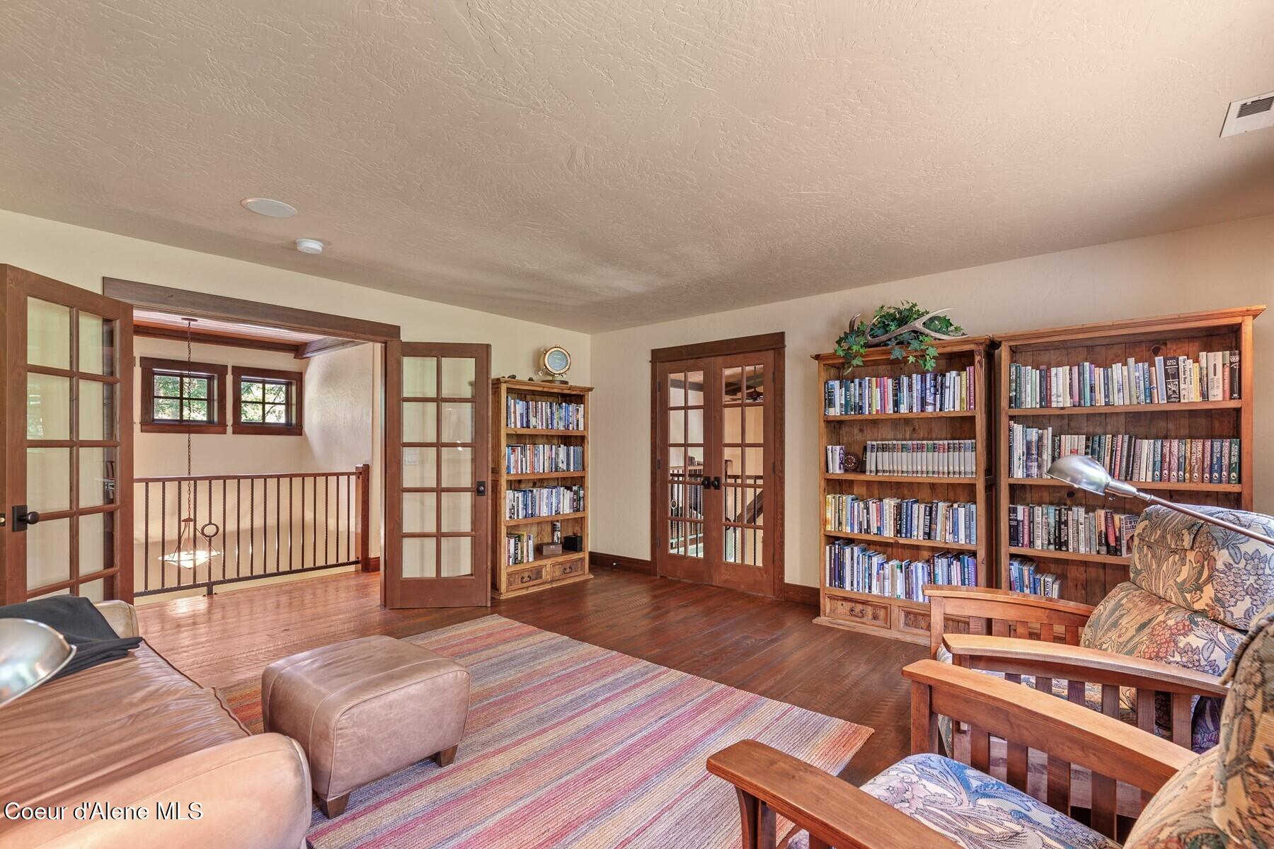 4456 E Eagles Mere Rd