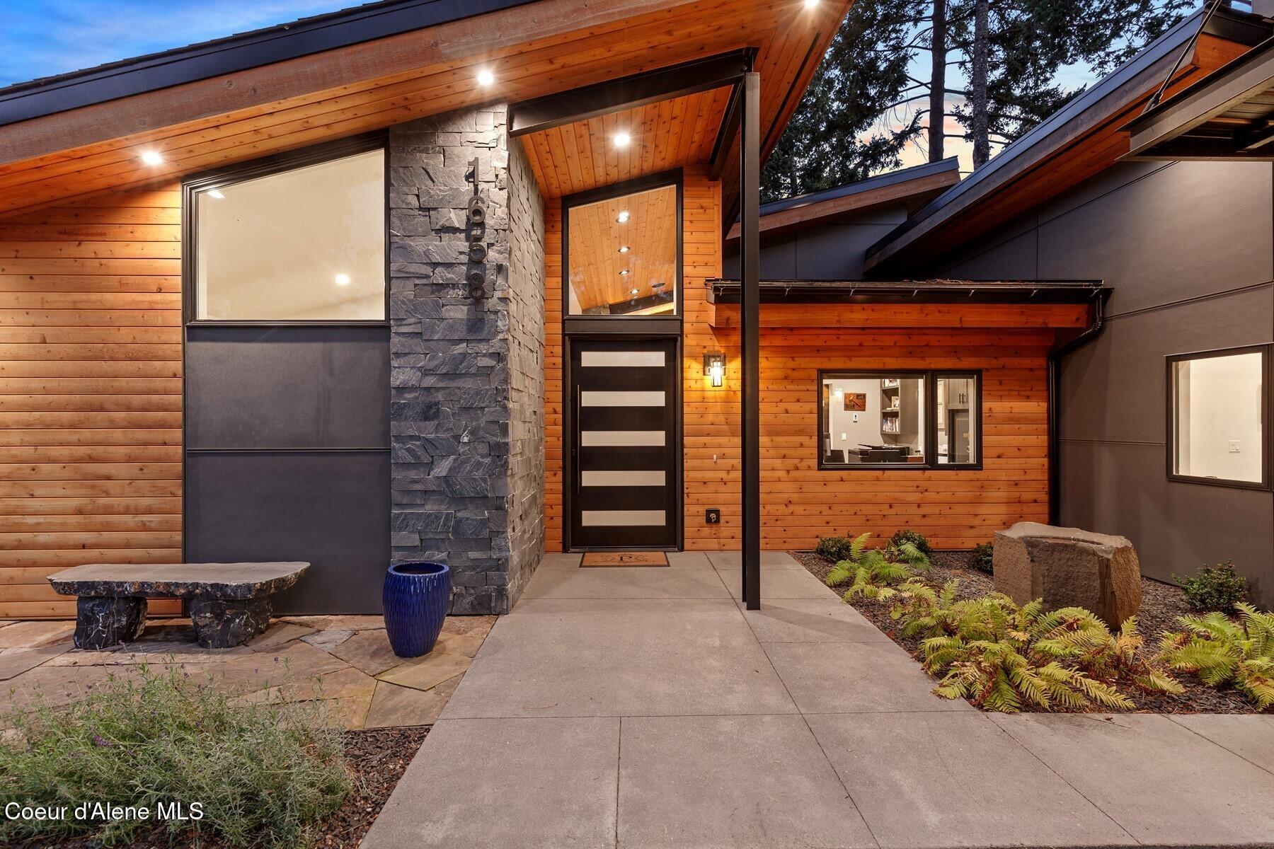 1658 E Hayden Avenue, Hayden Lake