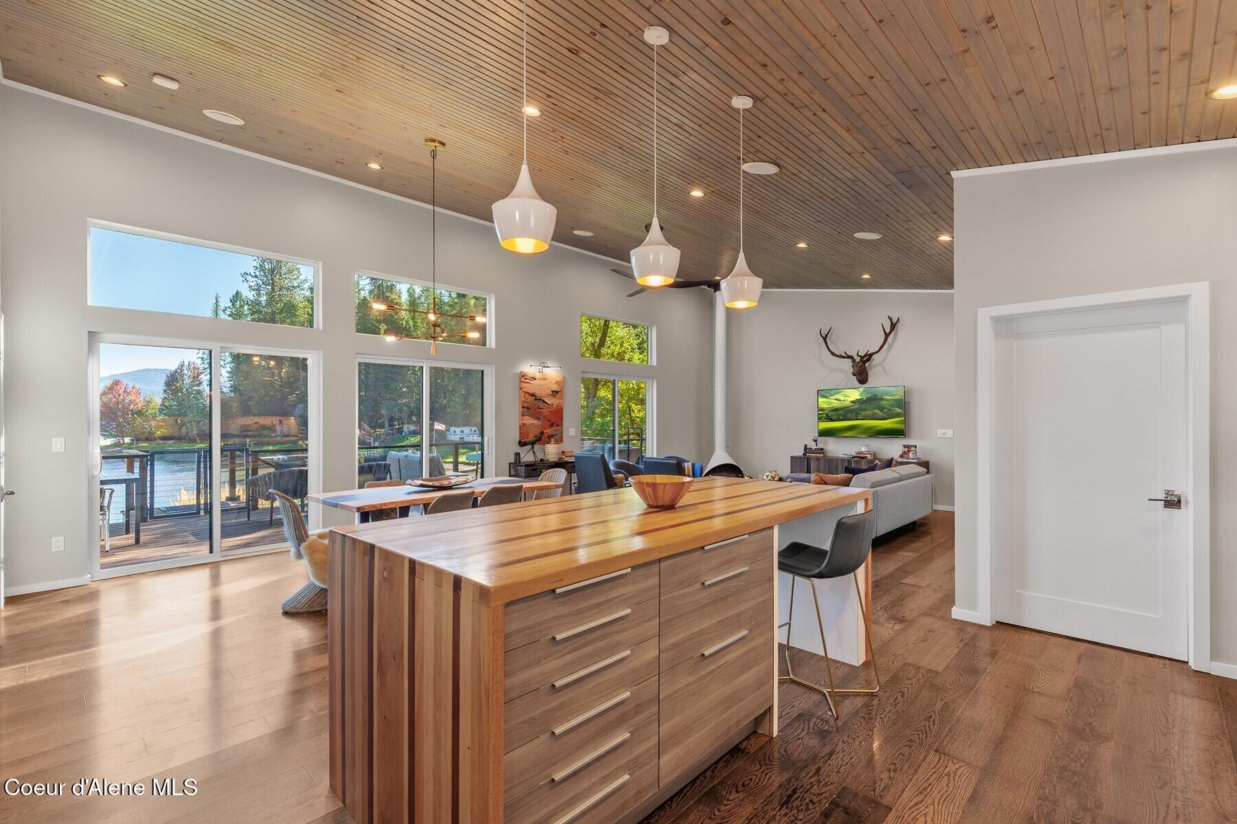 2982 W Everwell Bay Lane, Coeur d'Alene