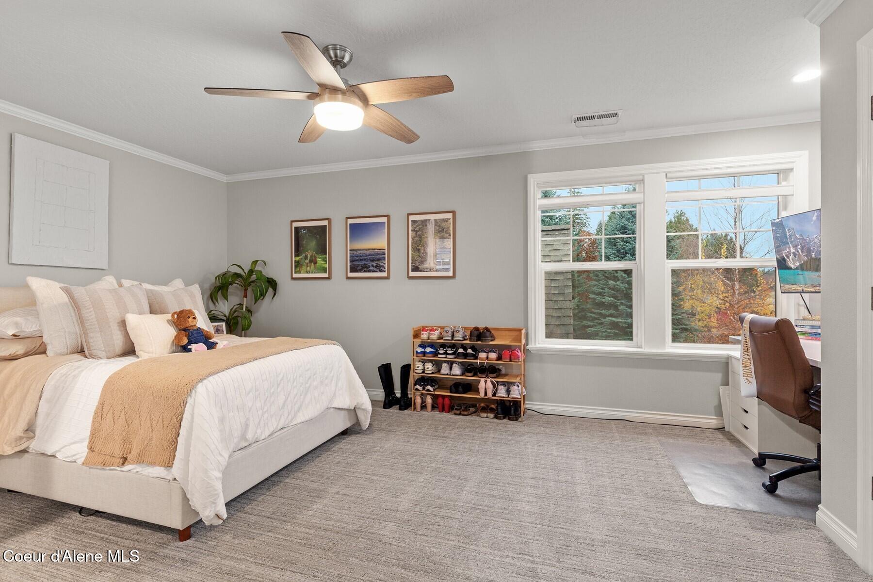 12155 N Yearling Circle