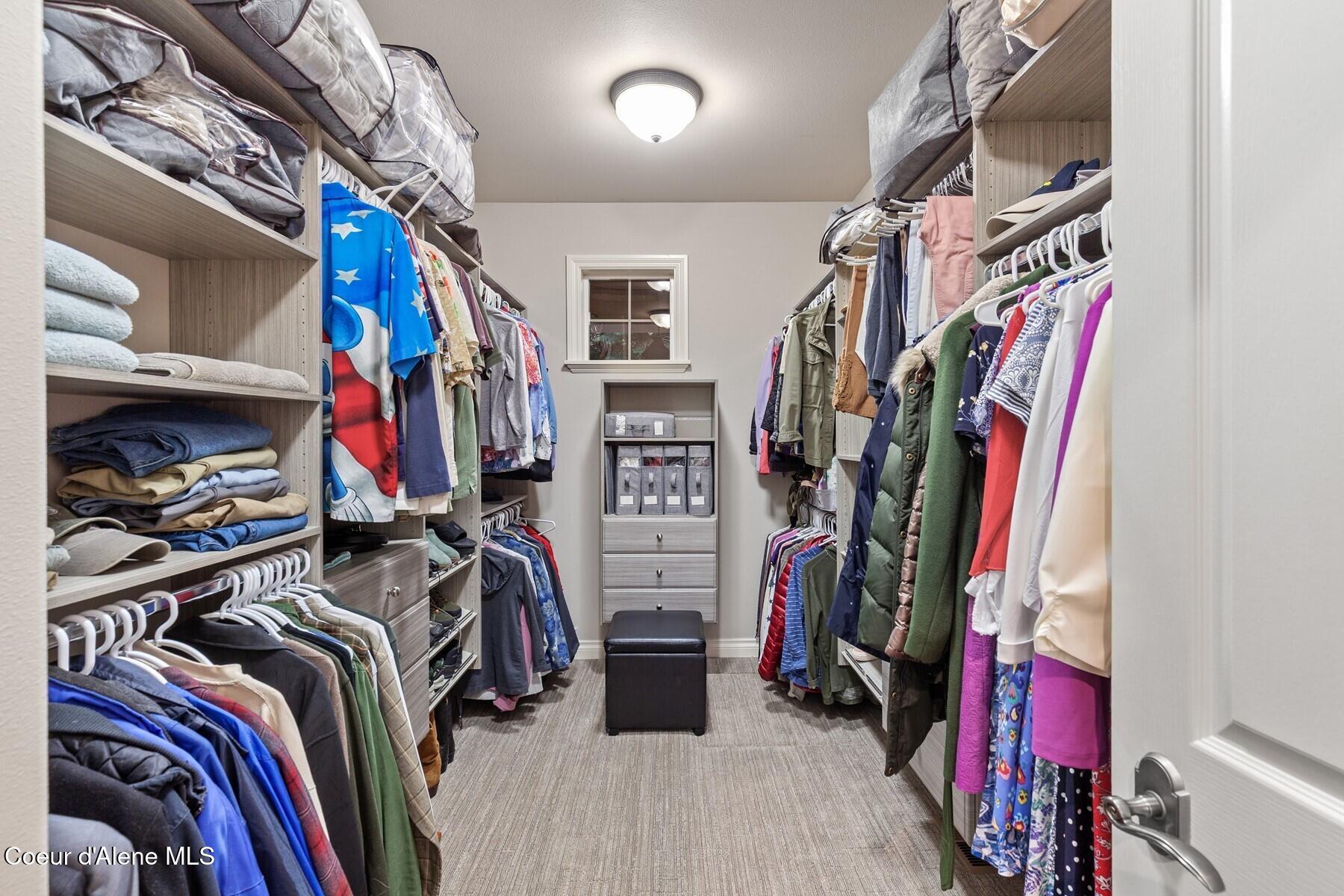 12155 N Yearling Circle