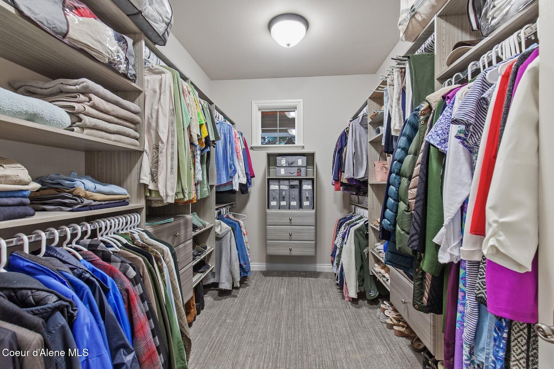 12155 N Yearling Circle