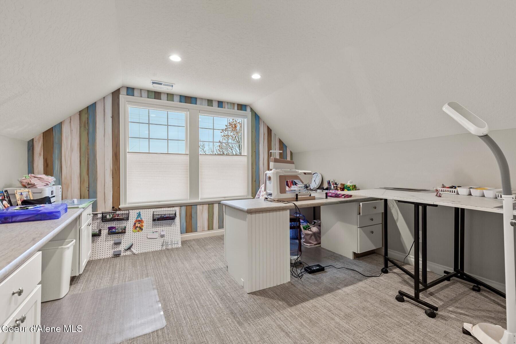 12155 N Yearling Circle