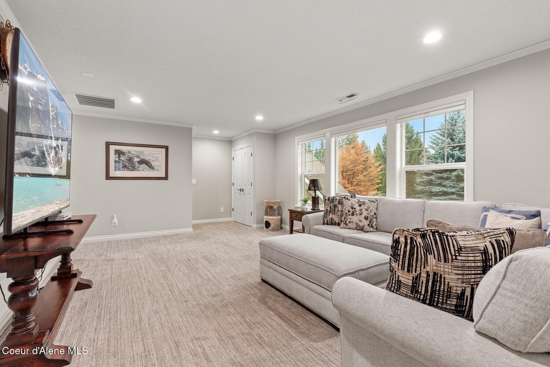 12155 N Yearling Circle