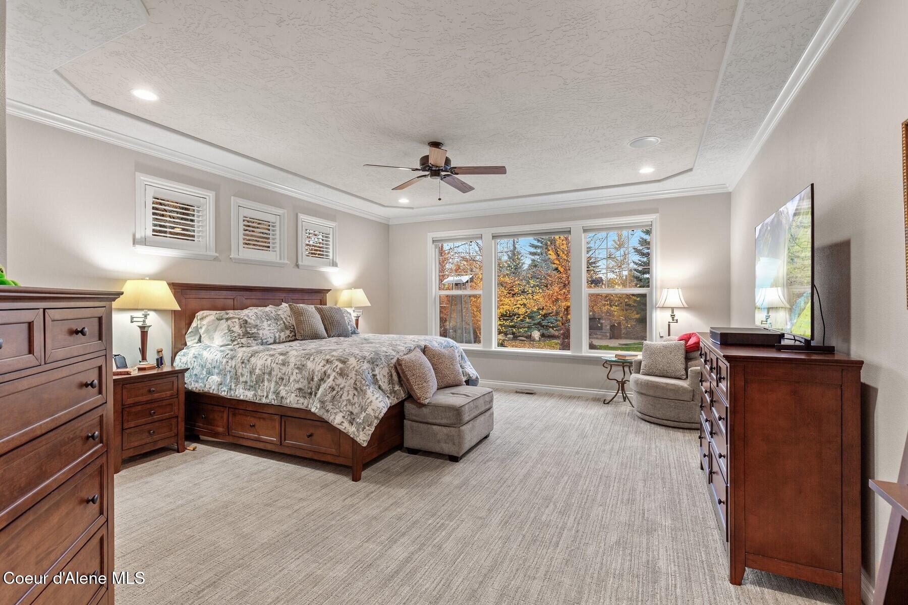 12155 N Yearling Circle