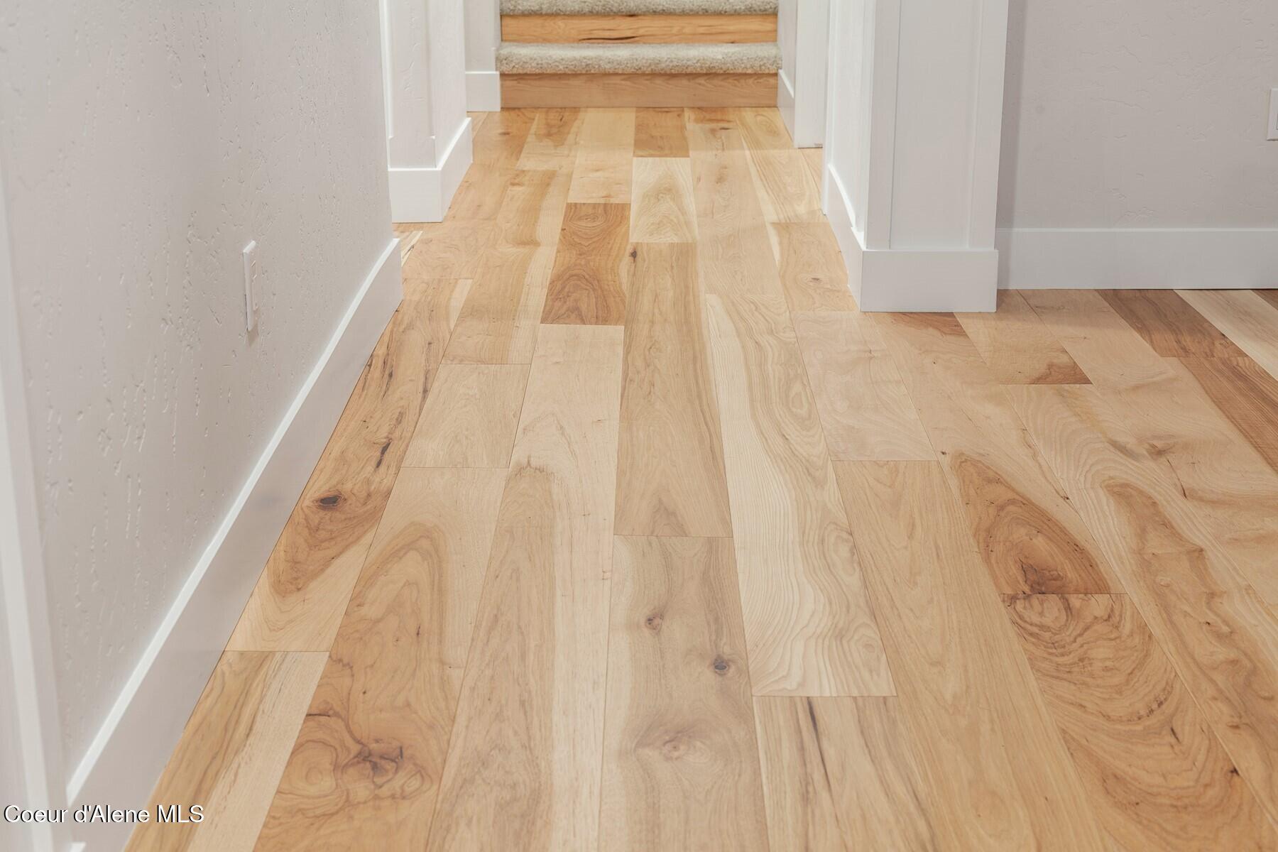 12399 N Meadow Wood Ln