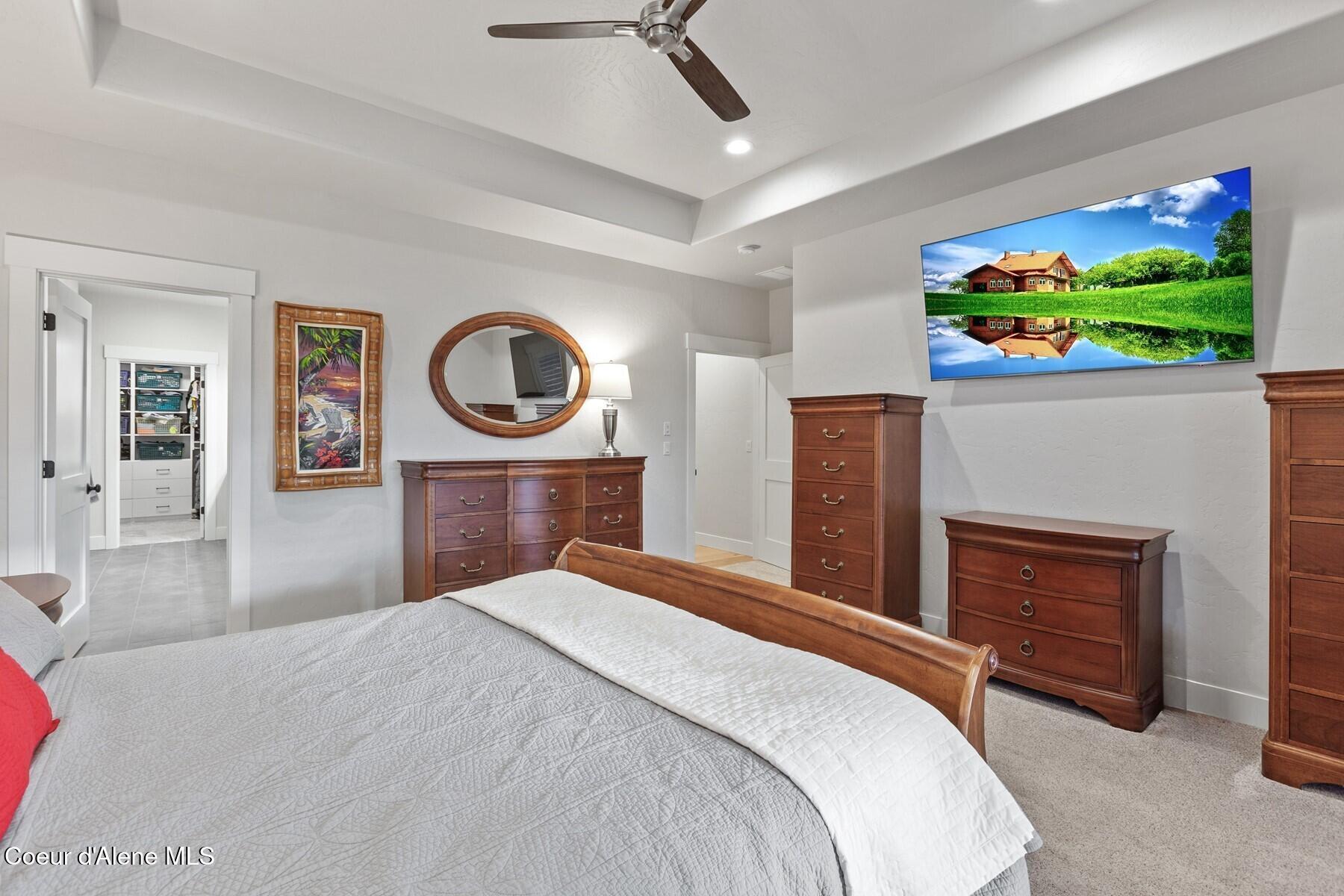 12399 N Meadow Wood Ln