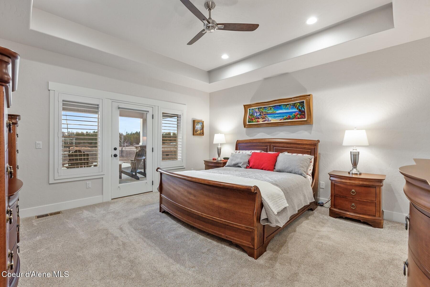 12399 N Meadow Wood Ln