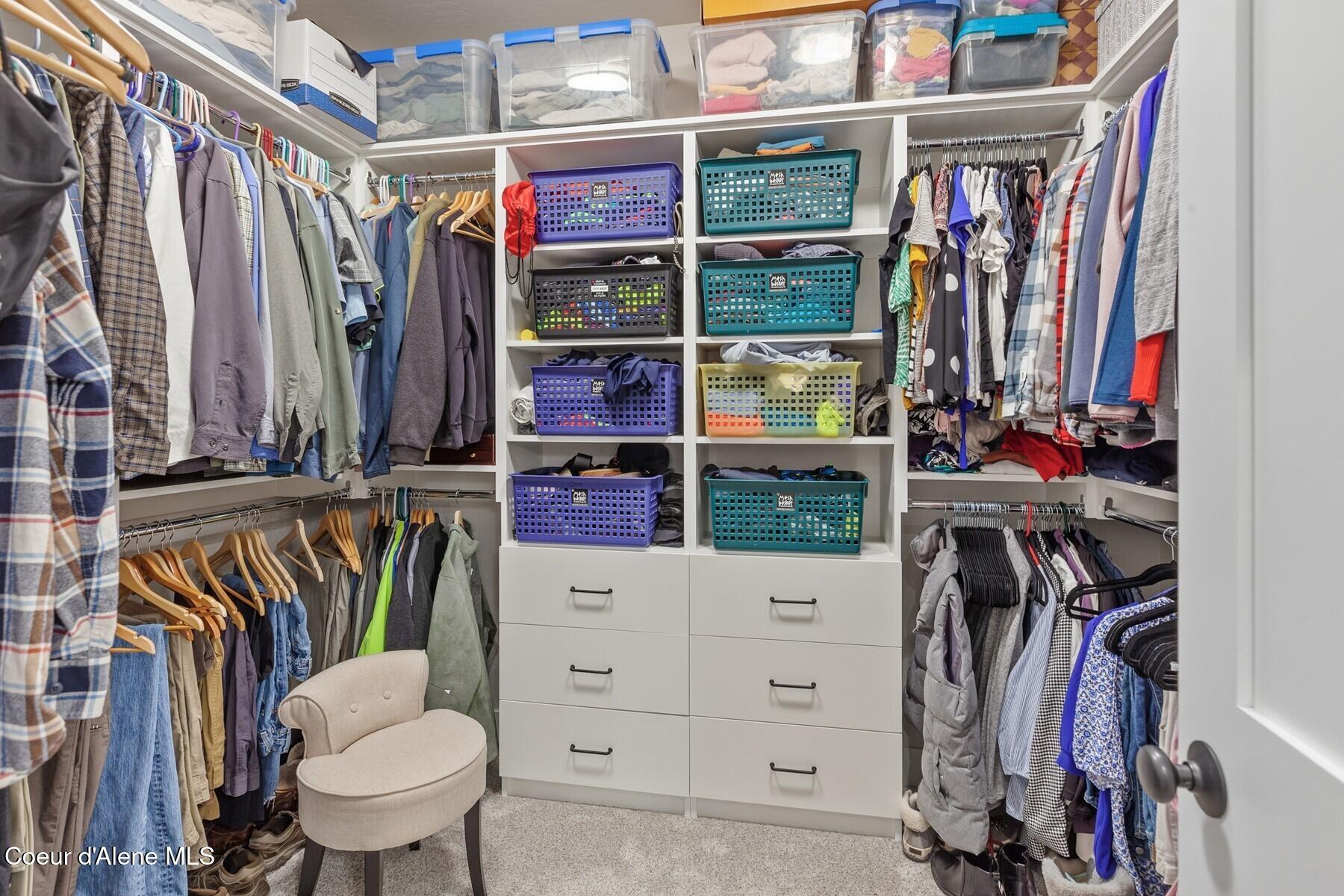 12399 N Meadow Wood Ln