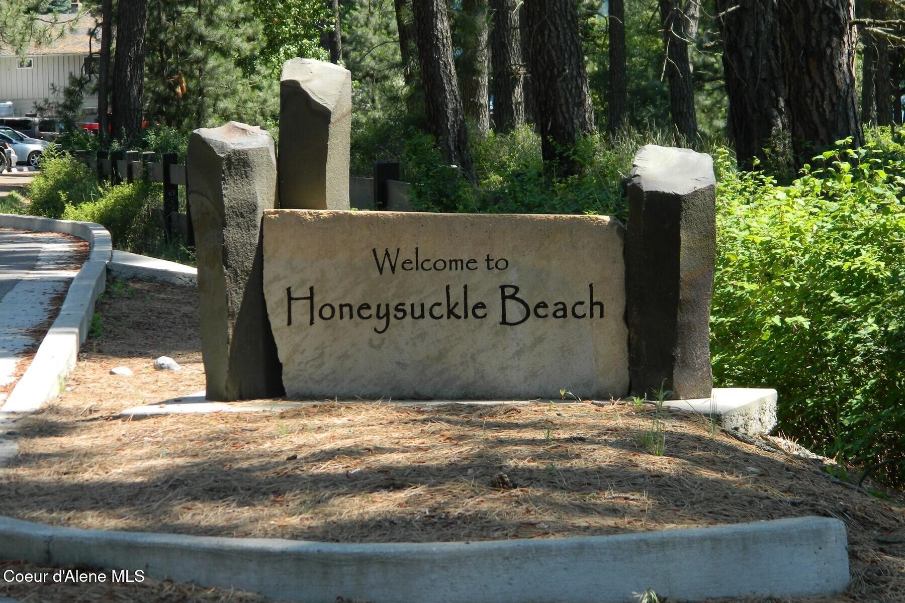 12399 N Meadow Wood Ln