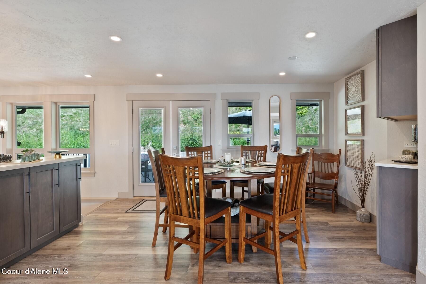 2406 S Silver Beach Rd, Coeur d'Alene