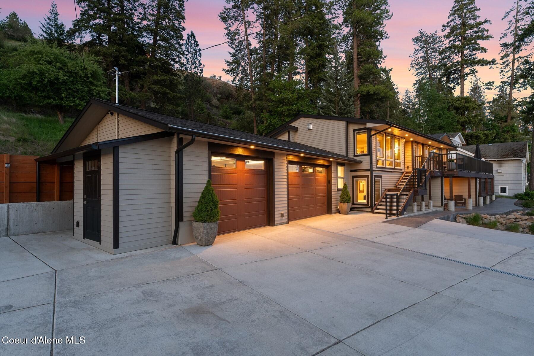 2406 S Silver Beach Rd, Coeur d'Alene