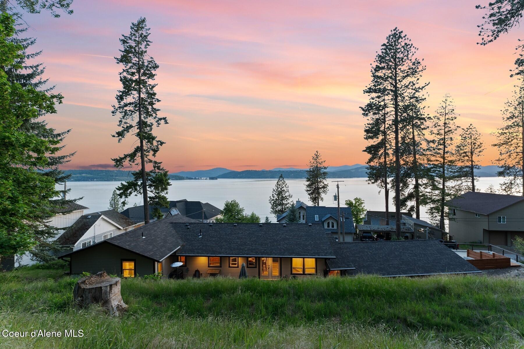 2406 S Silver Beach Rd, Coeur d'Alene