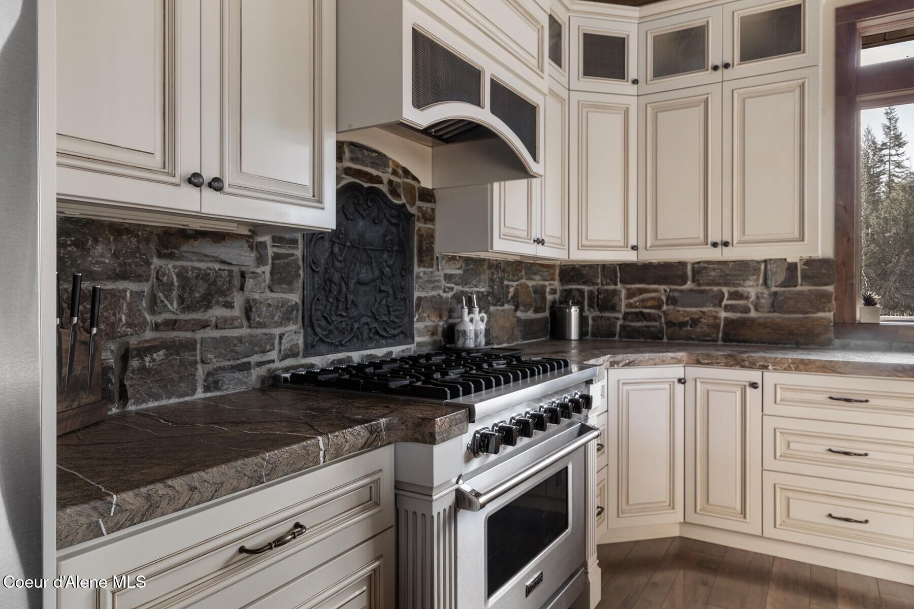 337 W Coon Creek Road