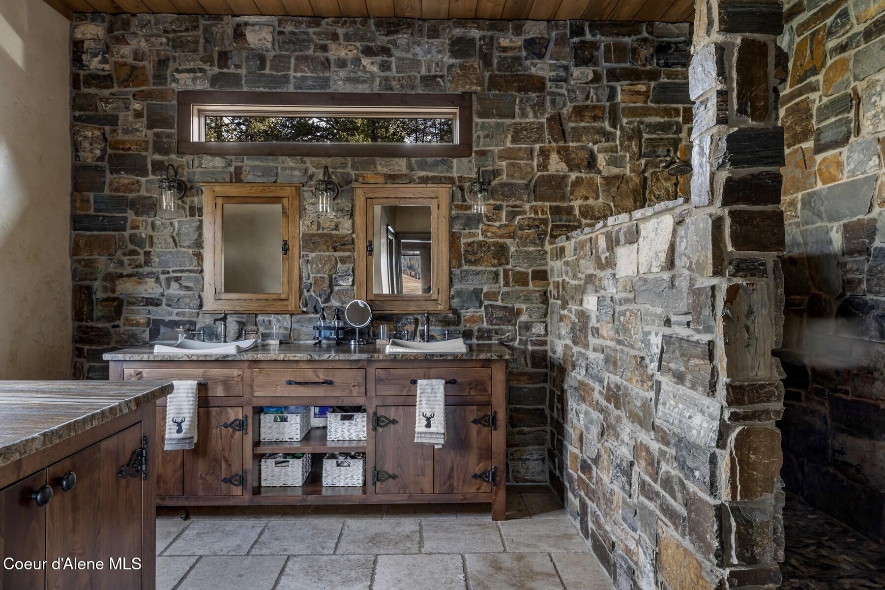 337 W Coon Creek Road