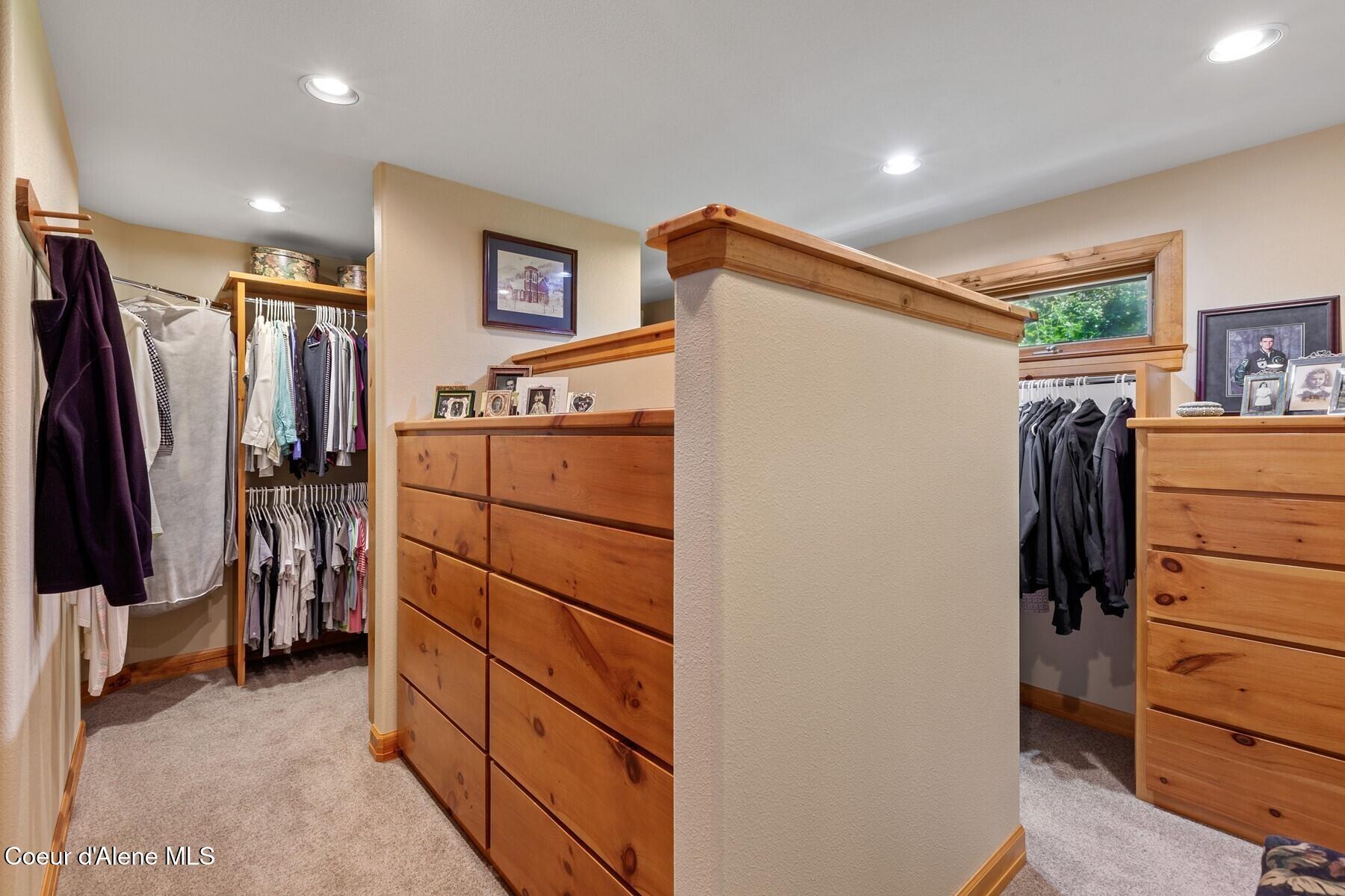 360 E Ganos Ln