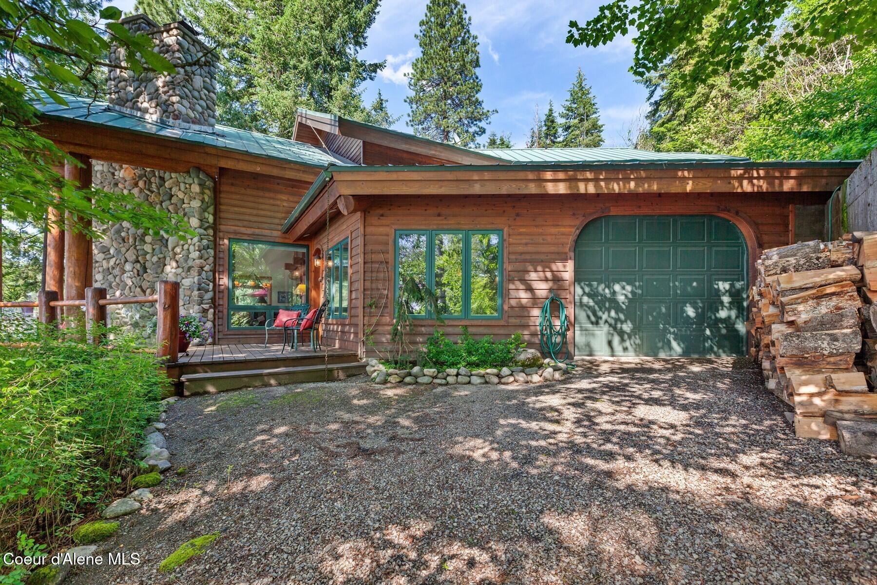 360 E Ganos Ln