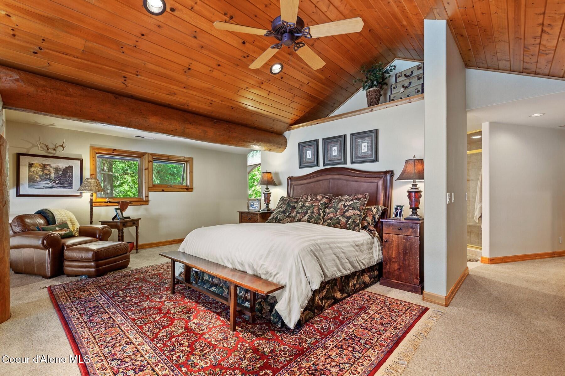 360 E Ganos Ln