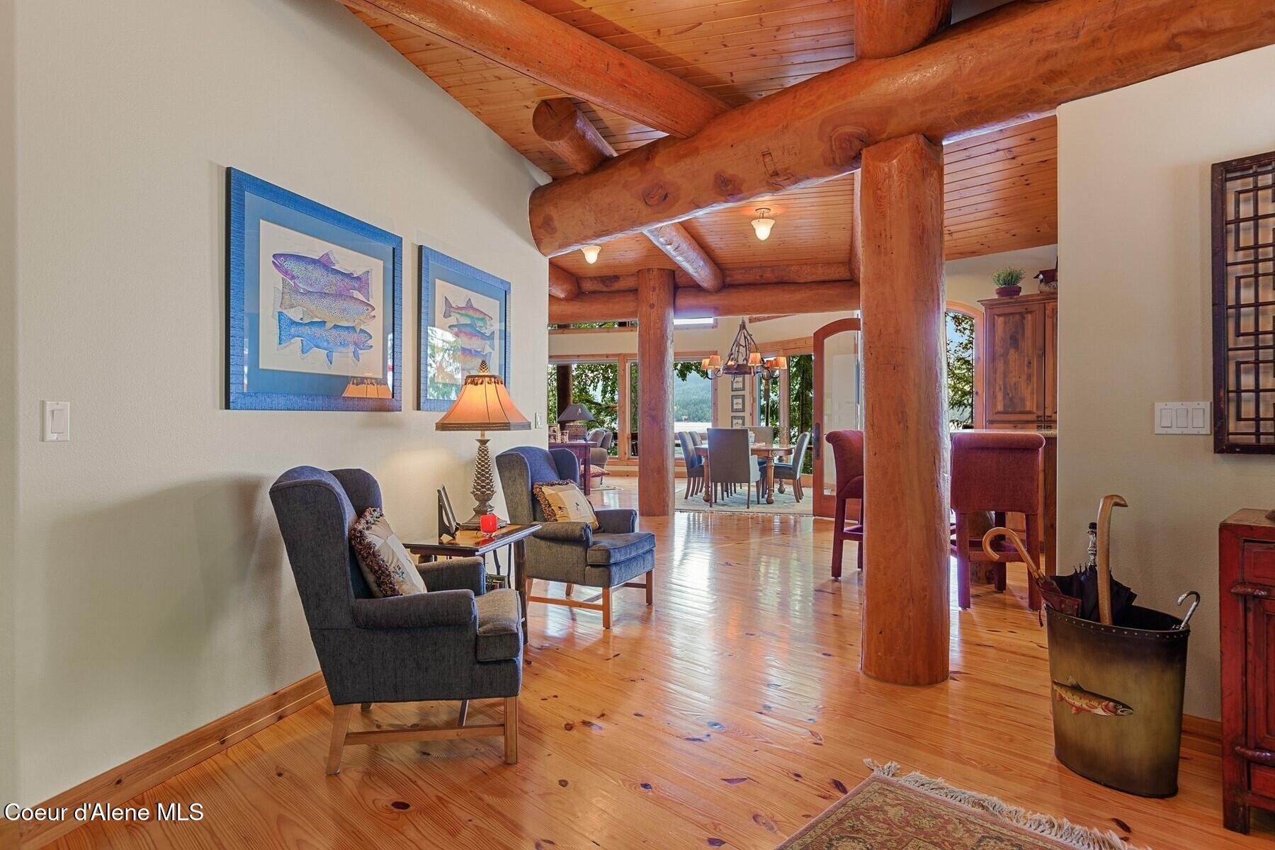 360 E Ganos Ln